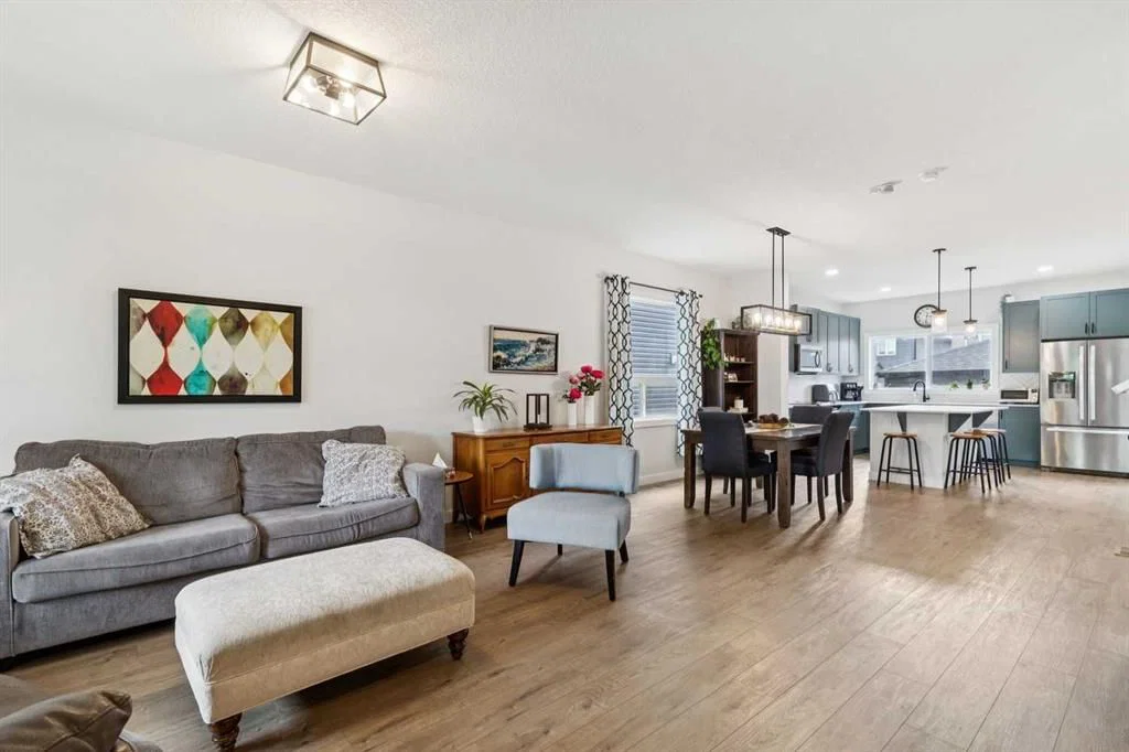 198 Legacy Reach Crescent SE, Calgary — photo 3 of 32