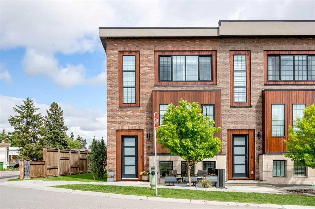 162 Greenbriar Way NW, Calgary — main listing photo