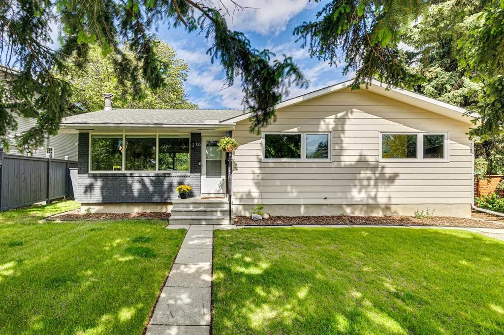 116 Gloucester Crescent SW, Calgary — photo 3 of 50