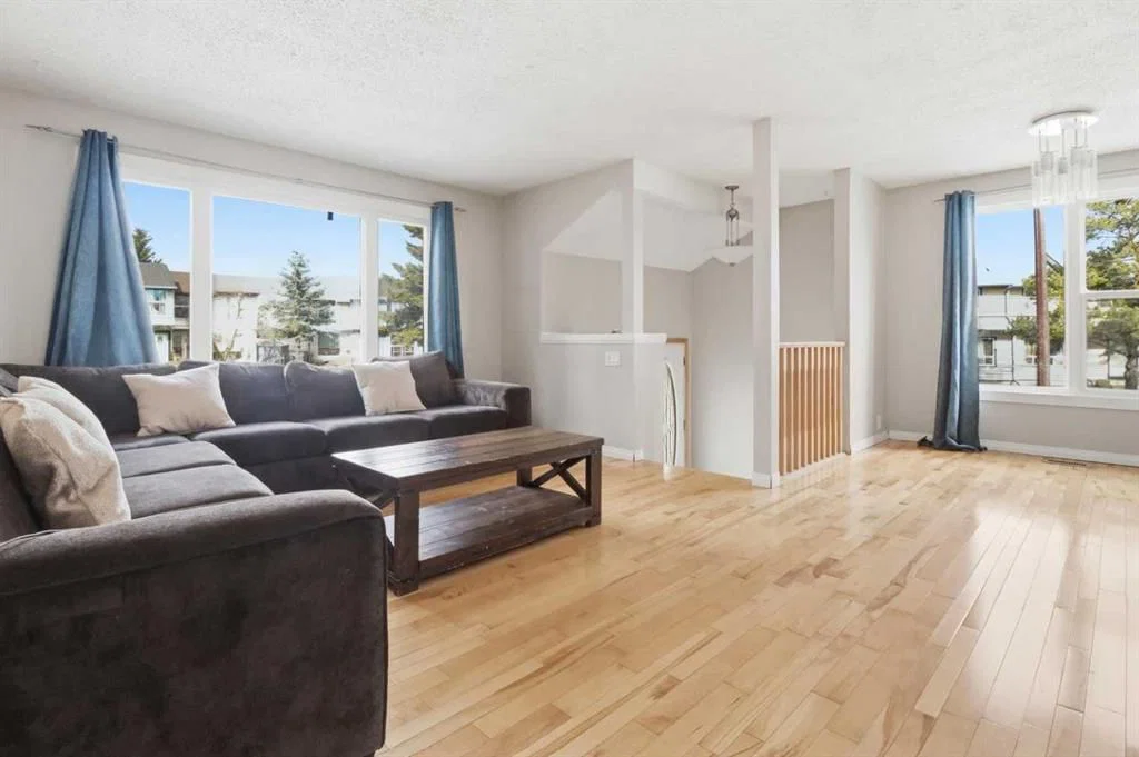 85 Abergale Close NE, Calgary — photo 5 of 23