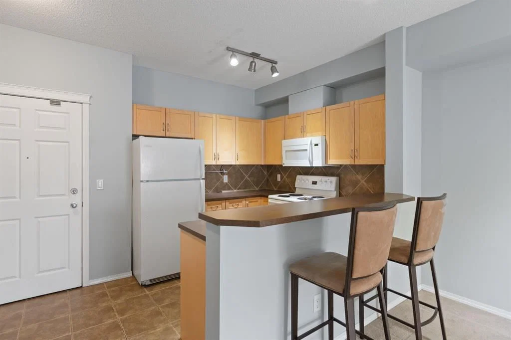 5310, 70 Panamount Drive NW, Calgary — photo 5 of 23