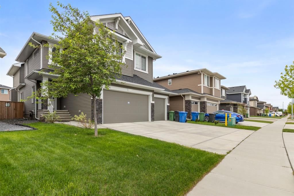 265 Sandpiper Boulevard, Chestermere — photo 2 of 33