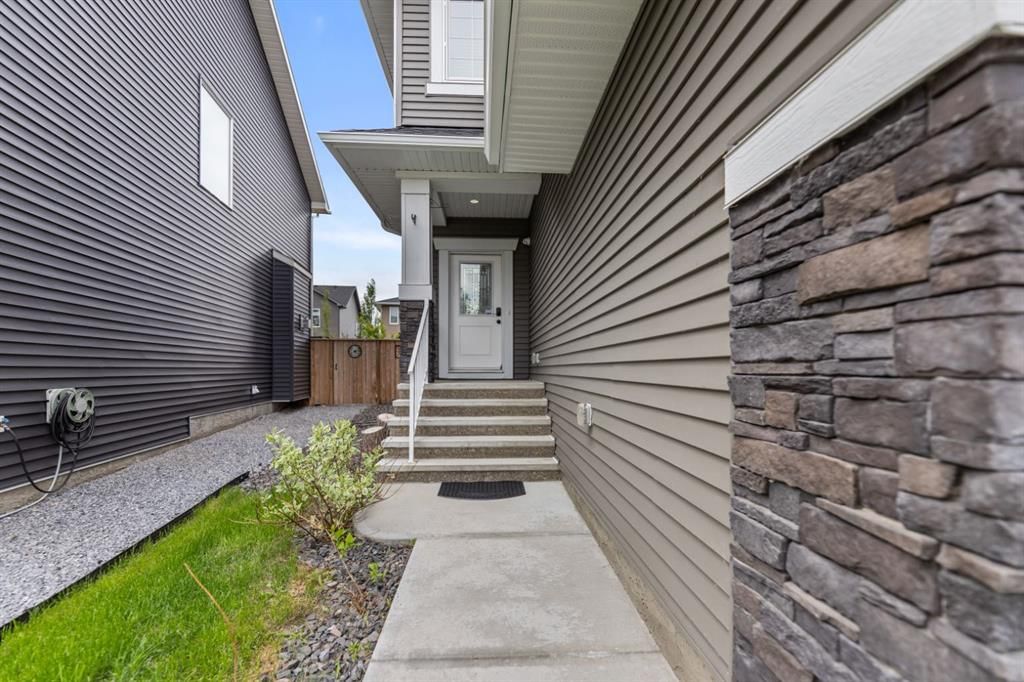 265 Sandpiper Boulevard, Chestermere — photo 3 of 33
