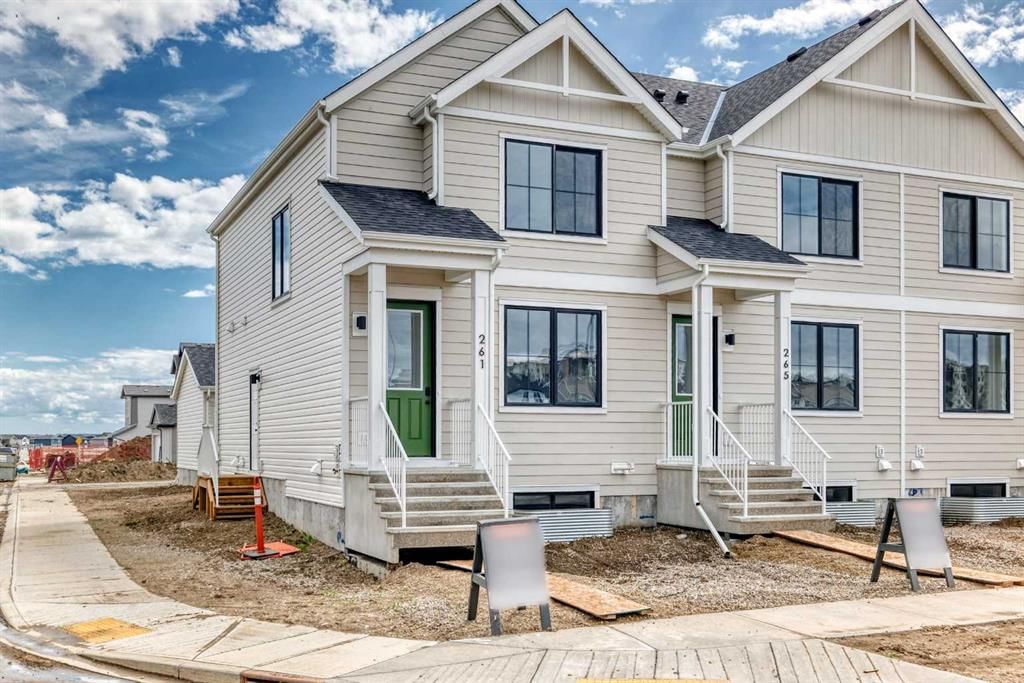 261 Heirloom Way SE, Calgary — main listing photo