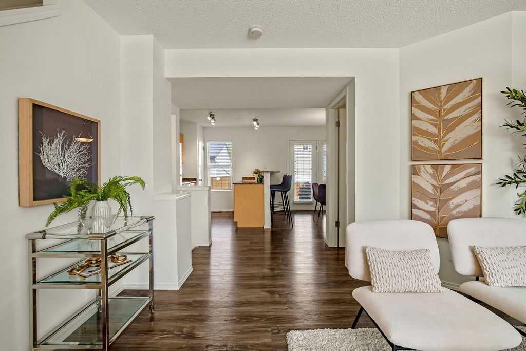 246 Elgin View SE, Calgary — photo 5 of 30