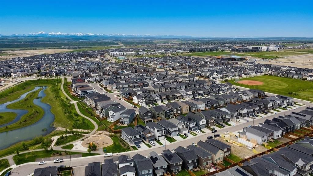 102 Setonstone Manor SE, Calgary — photo 5 of 50