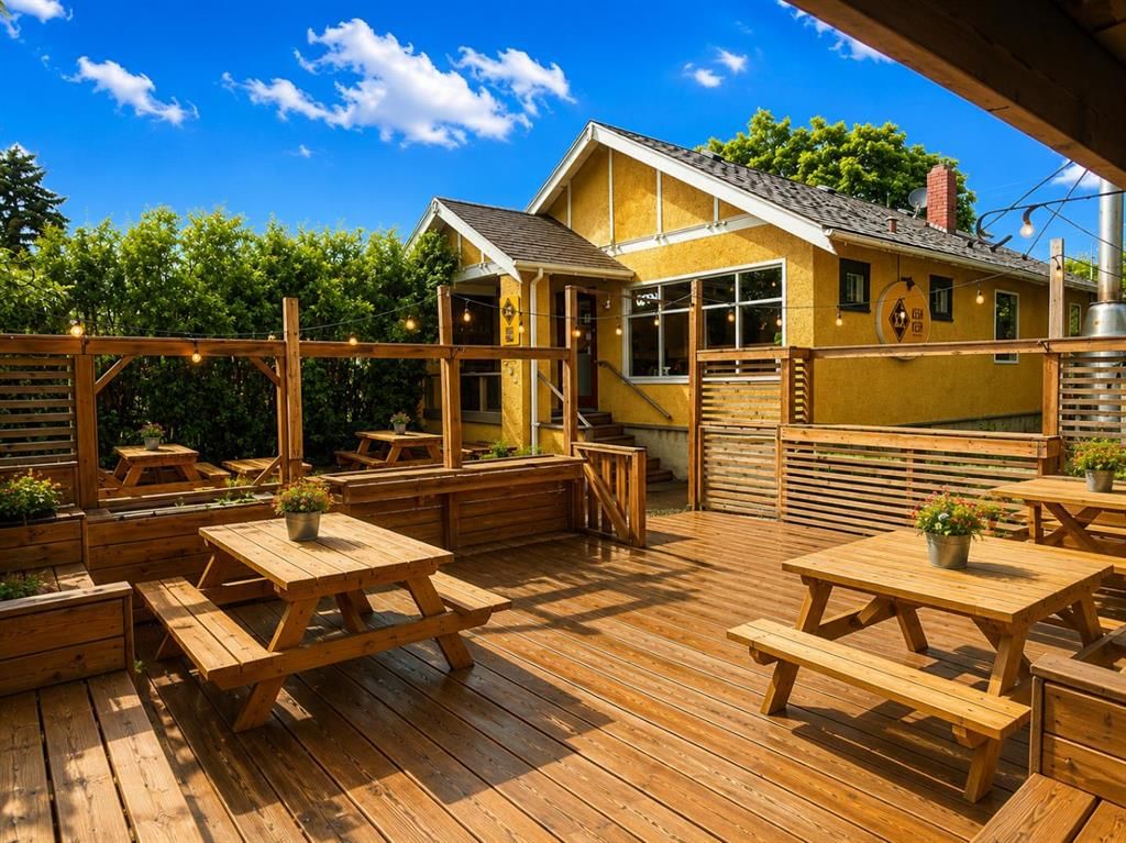 204 7A Street NE, Calgary — main listing photo
