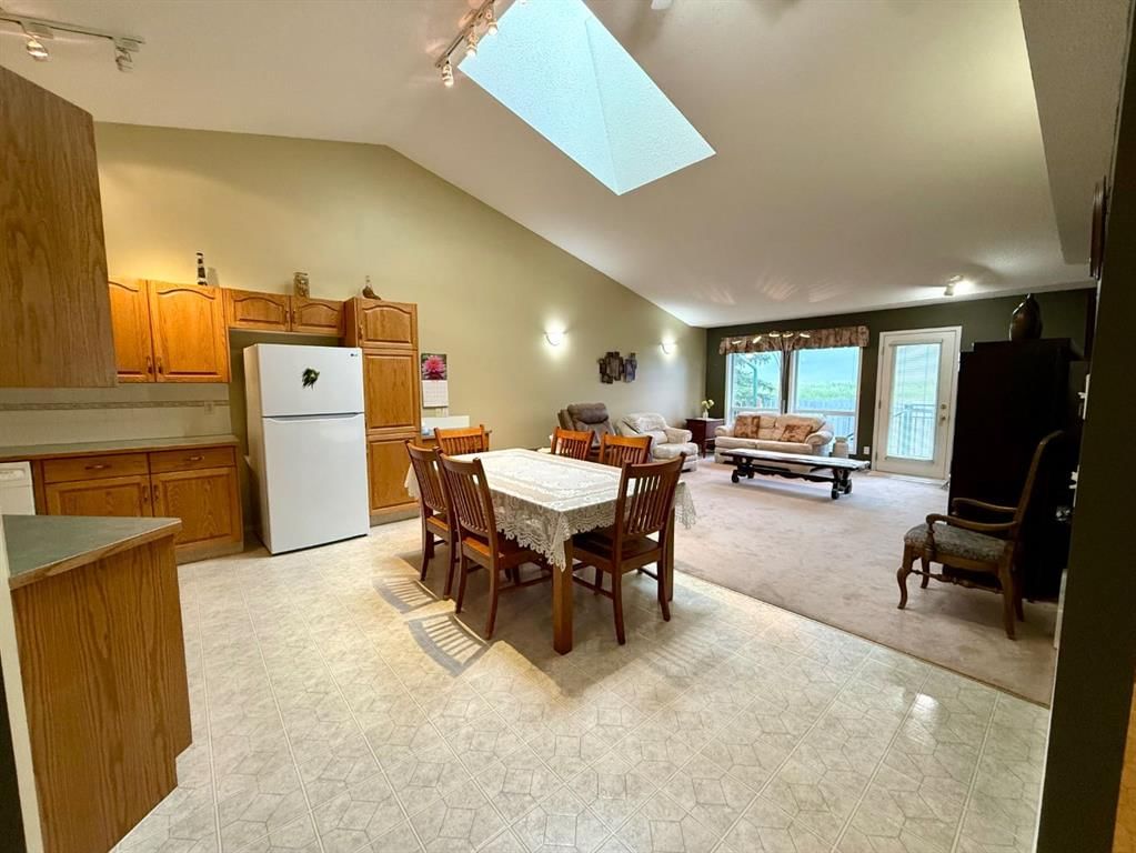 211 Baker Creek Place SW, High River — photo 4 of 27