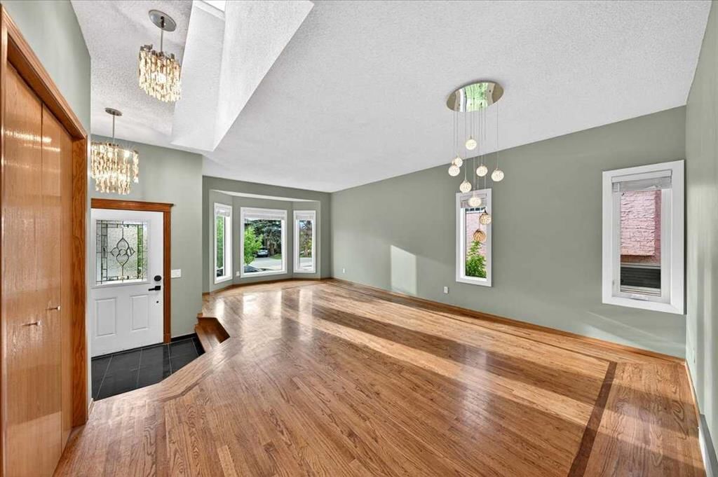 86 Douglas Woods Close SE, Calgary — photo 3 of 40