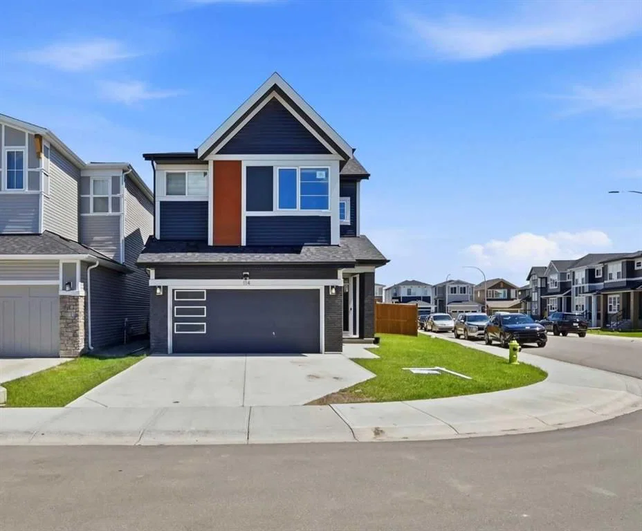 114 Corner Meadows Grove NE, Calgary — photo 2 of 49