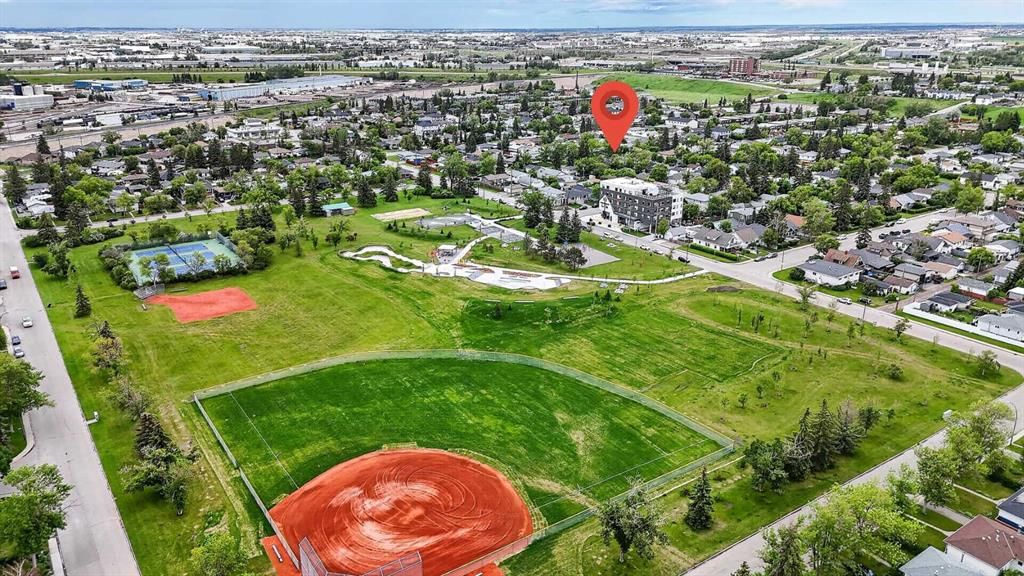 7435 25 Street SE, Calgary — photo 5 of 50