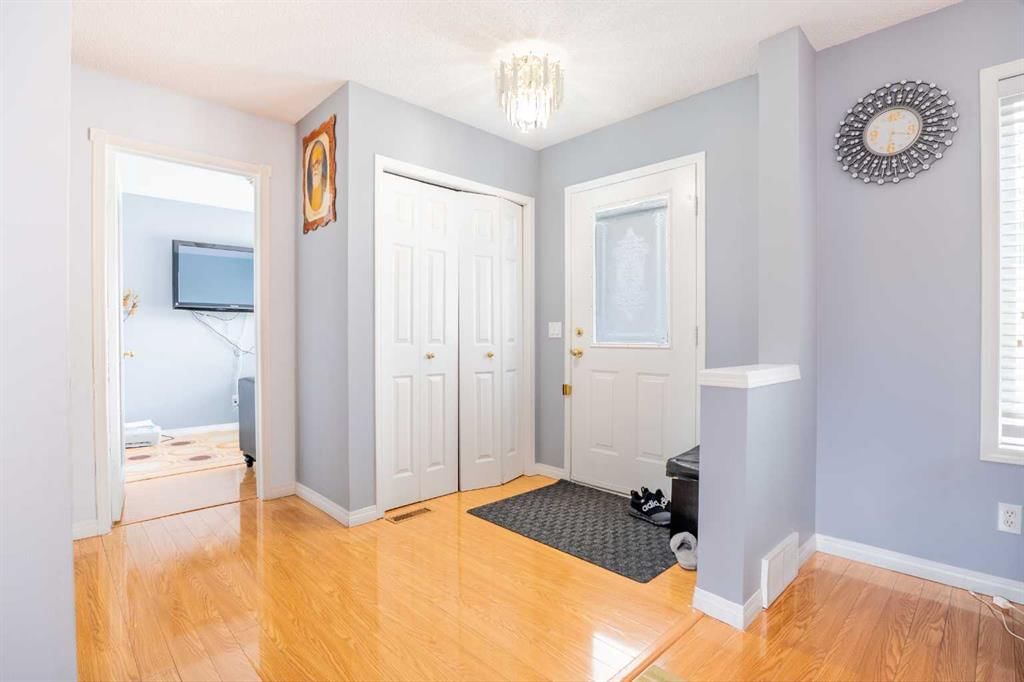 37 Martha's Haven Manor NE, Calgary — photo 2 of 36