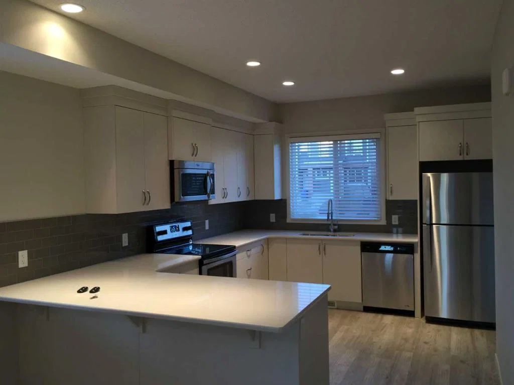 972 Nolan Hill Boulevard NW, Calgary — photo 4 of 16