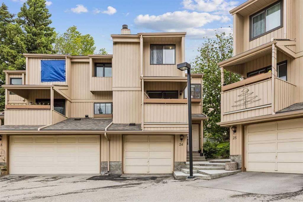 24, 235 Berwick Drive NW, Calgary — main listing photo