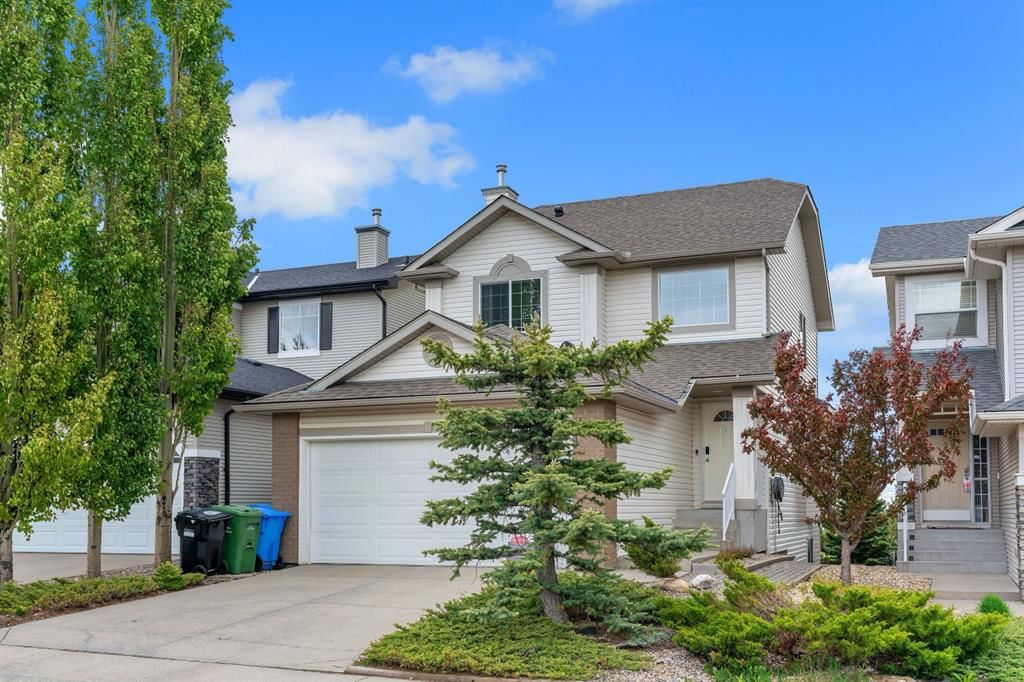 208 Royal Birch Circle NW, Calgary — main listing photo