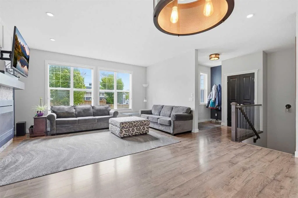 237 Mahogany Parade SE, Calgary — photo 3 of 45