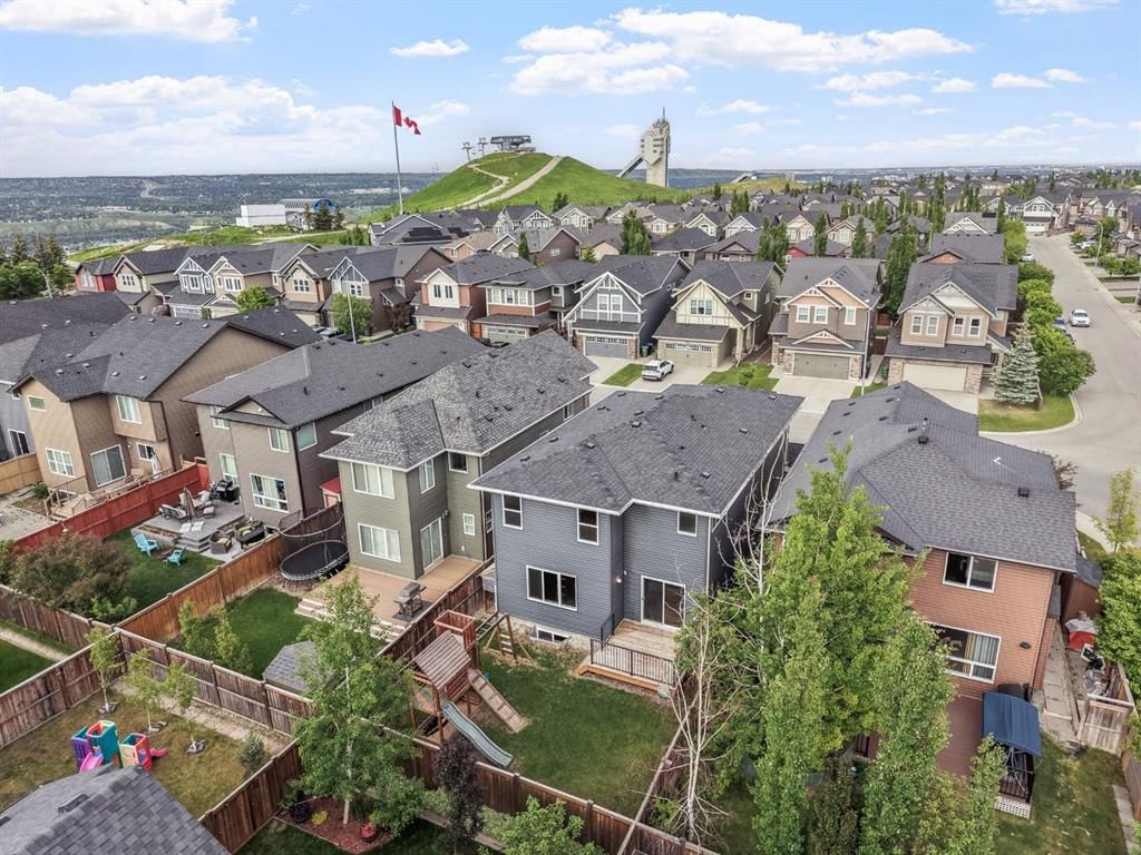 144 Cougar Ridge Manor SW, Calgary — photo 3 of 50