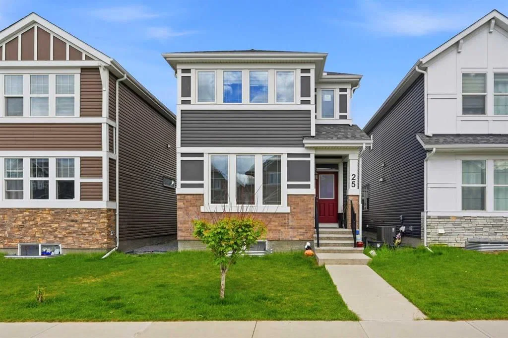 25 Red Sky Way NE, Calgary — photo 4 of 50