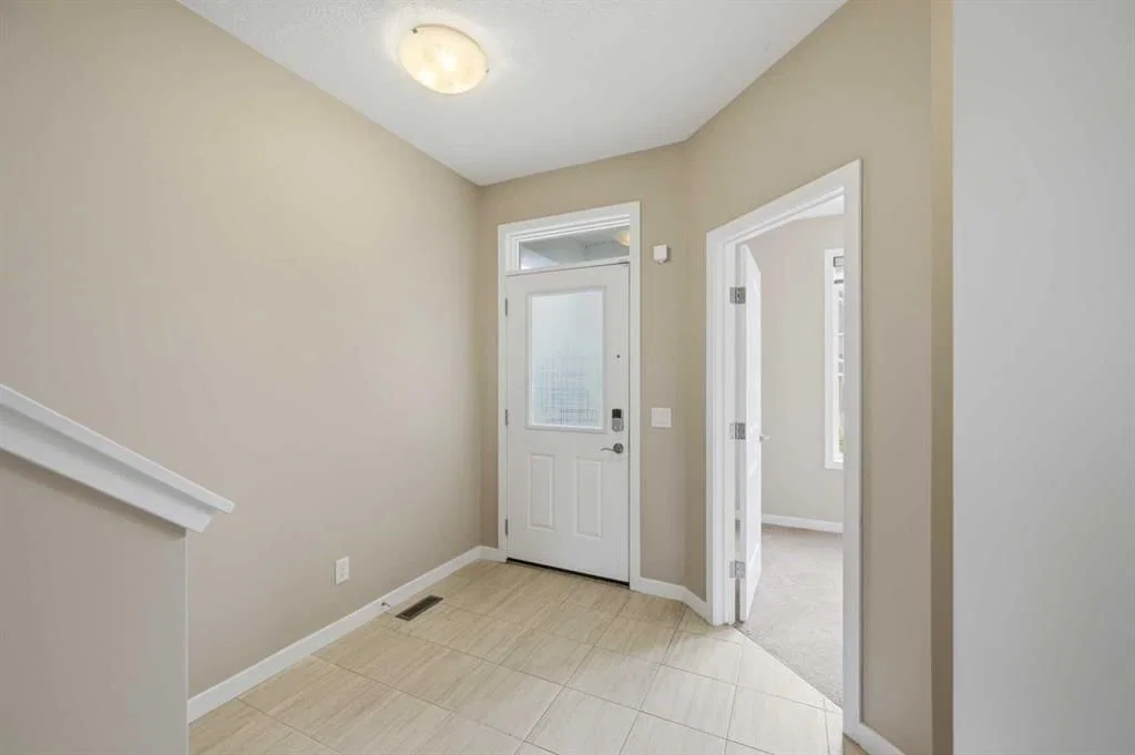 25 Red Sky Way NE, Calgary — photo 5 of 50