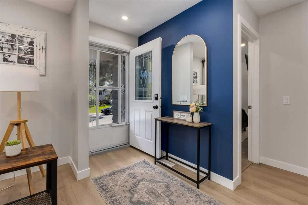 1324 Lake Sylvan Drive SE, Calgary — photo 4 of 46