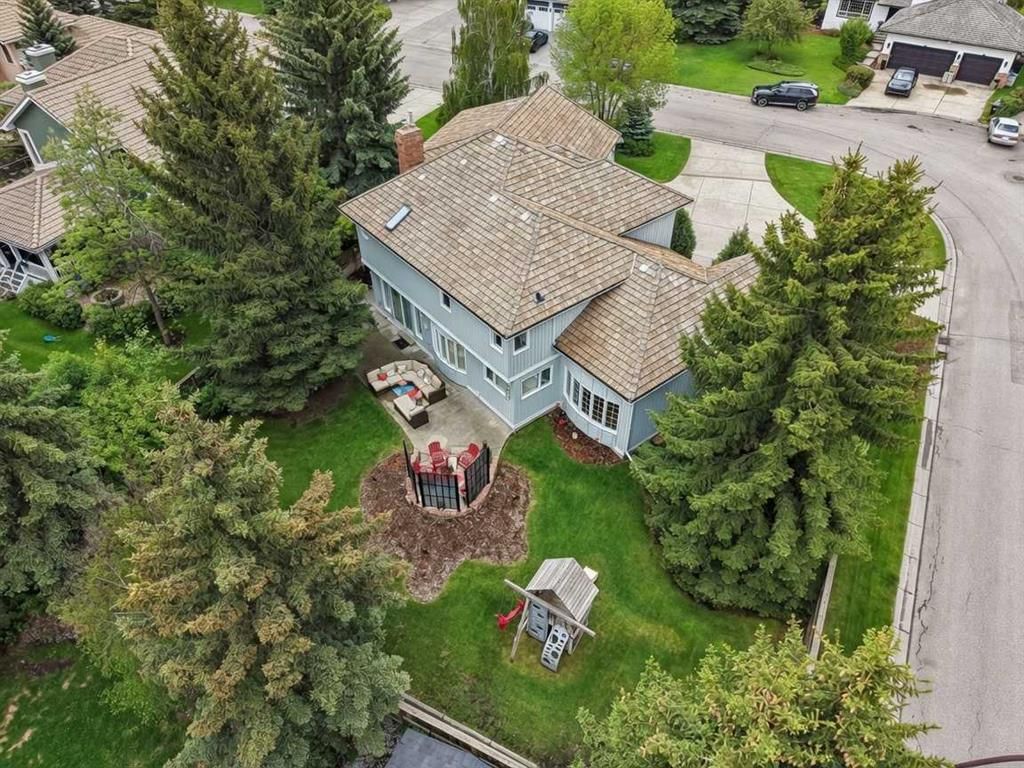 65 Woodpath Terrace SW, Calgary — photo 2 of 50