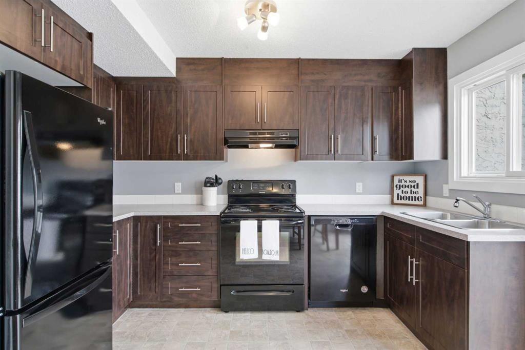 237 Deerpoint Lane SE, Calgary — photo 2 of 39