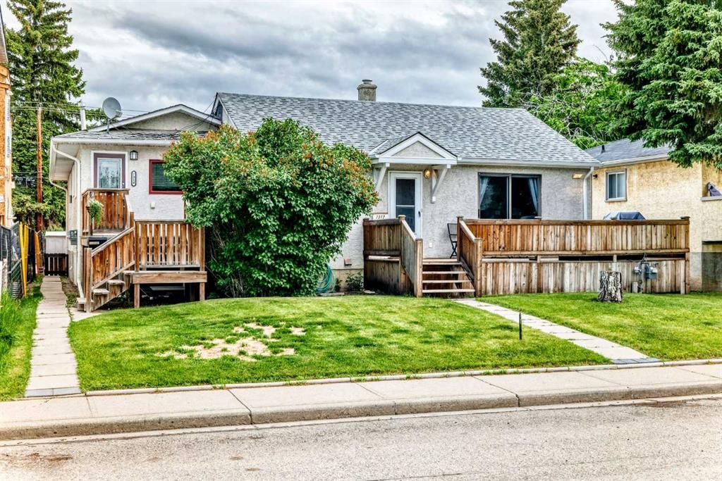 7312 36 Avenue NW, Calgary — main listing photo