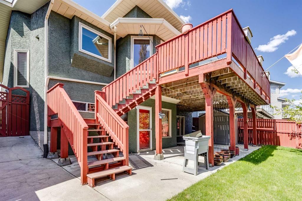 20 MacEwan Ridge View NW, Calgary — photo 5 of 40