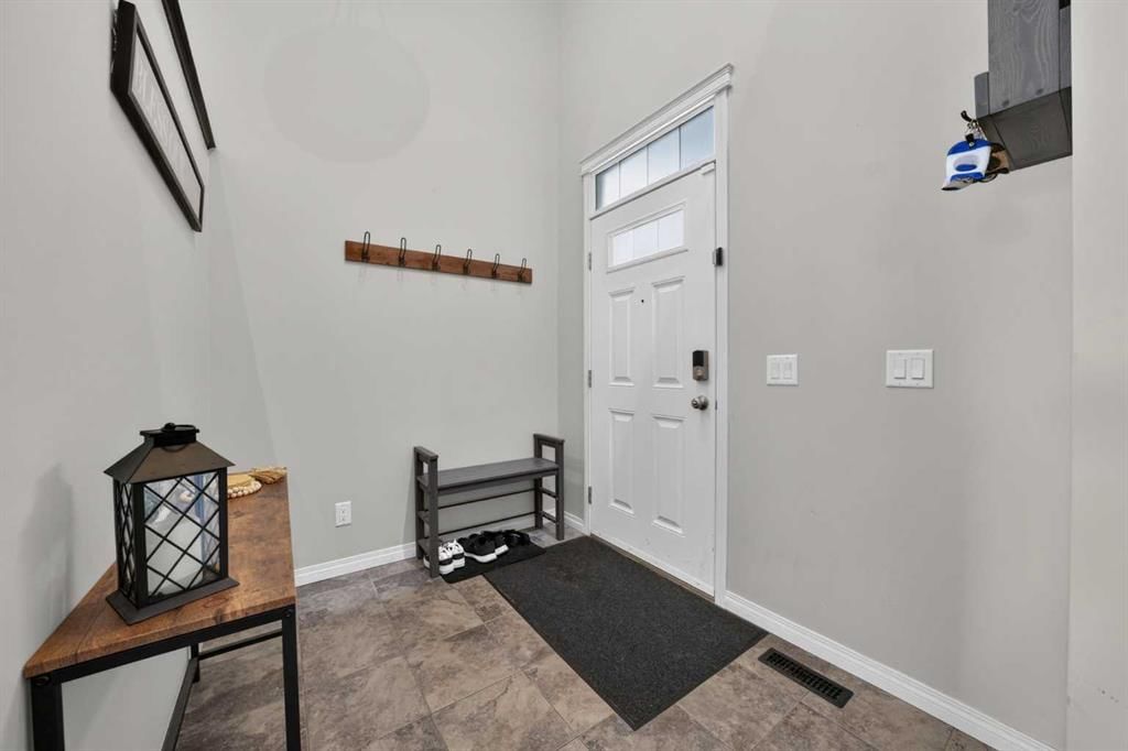 665 Copperpond Boulevard SE, Calgary — photo 2 of 45