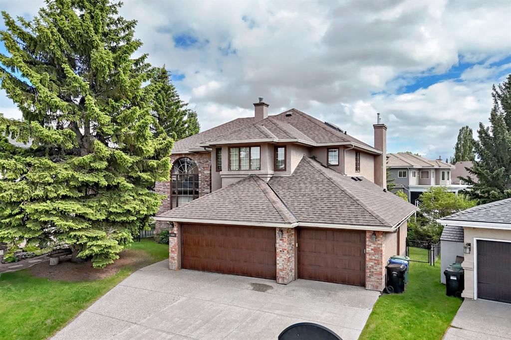448 Mckenzie Lake Bay SE, Calgary — main listing photo