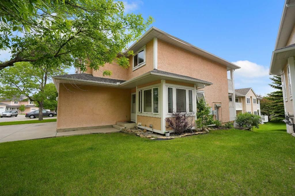 125, 388 Sandarac Drive NW, Calgary — main listing photo