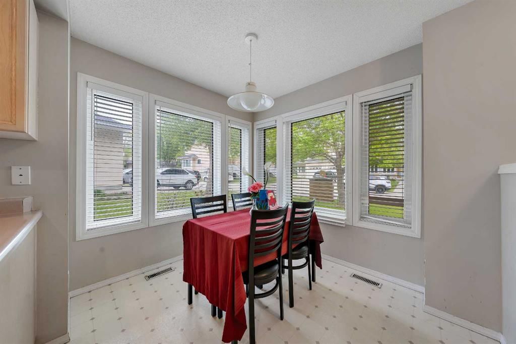 125, 388 Sandarac Drive NW, Calgary — photo 5 of 33