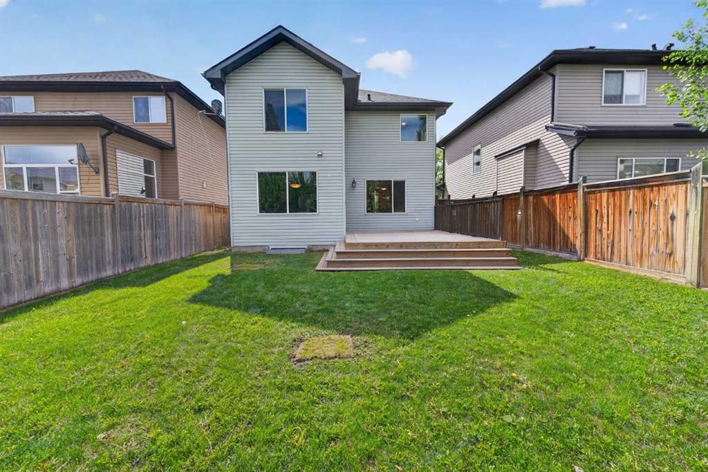 162 Cranwell Square SE, Calgary — photo 3 of 43