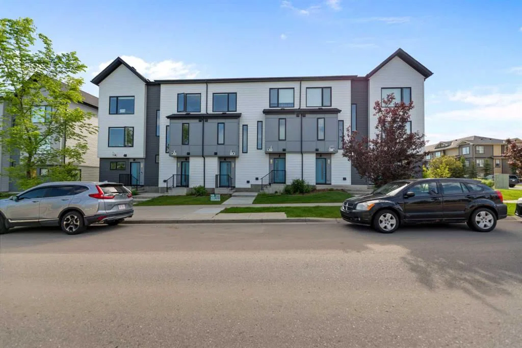 573 Evanston Link NW, Calgary — photo 2 of 29