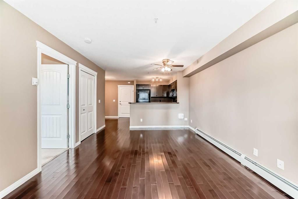 2224, 115 Prestwick Villas SE, Calgary — photo 5 of 23