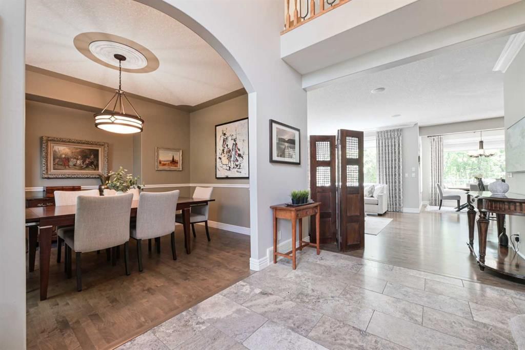 136 Strathlea Place SW, Calgary — photo 2 of 49