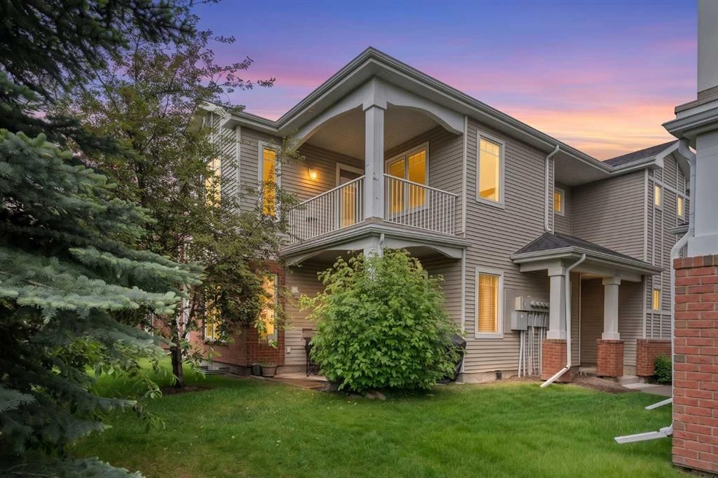 502, 8000 Wentworth Drive SW, Calgary — photo 2 of 38