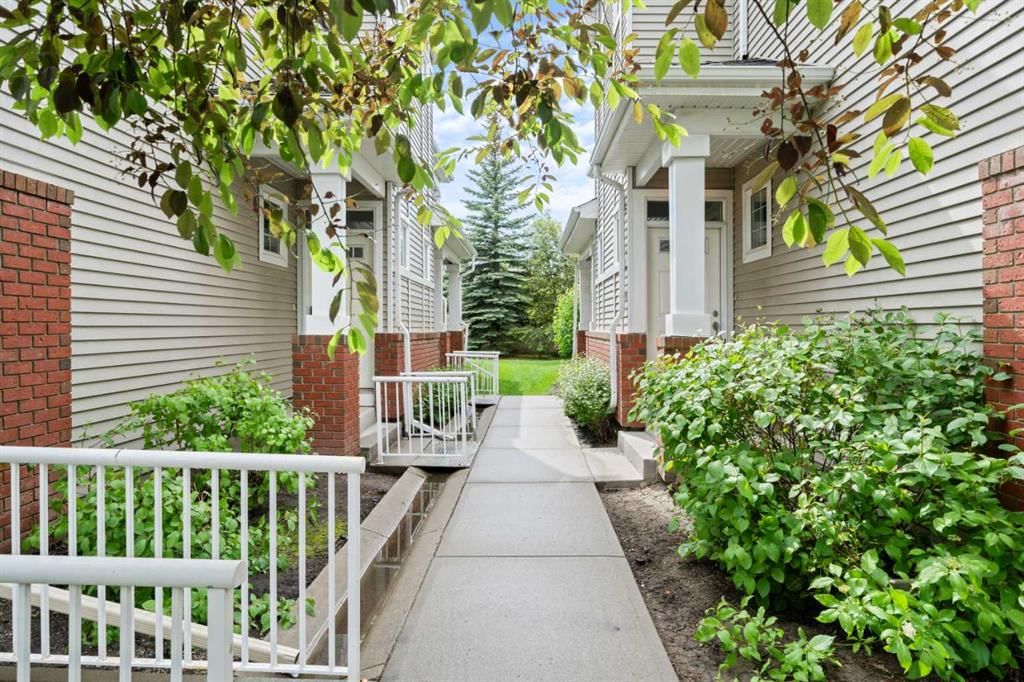 502, 8000 Wentworth Drive SW, Calgary — photo 4 of 38