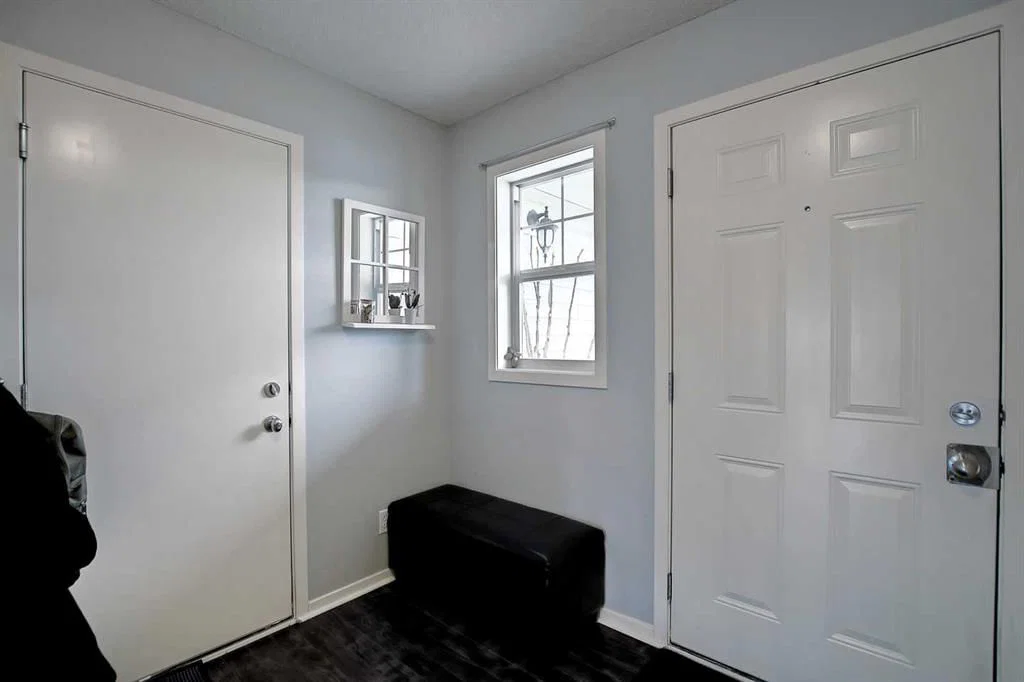 191 Cranberry Green SE, Calgary — photo 3 of 25