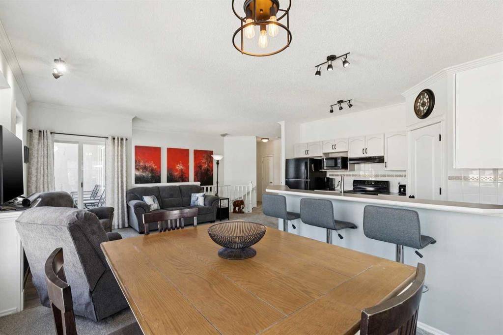 40 Edgeridge Terrace NW, Calgary — photo 4 of 22
