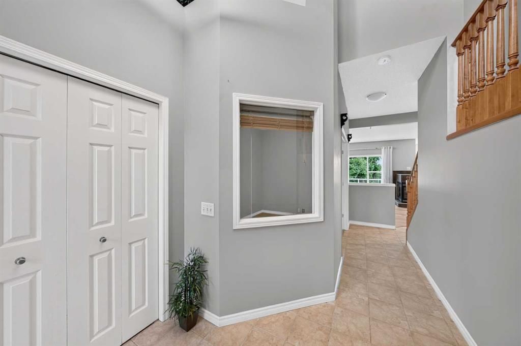 37 Tuscany Meadows Common NW, Calgary — photo 4 of 46