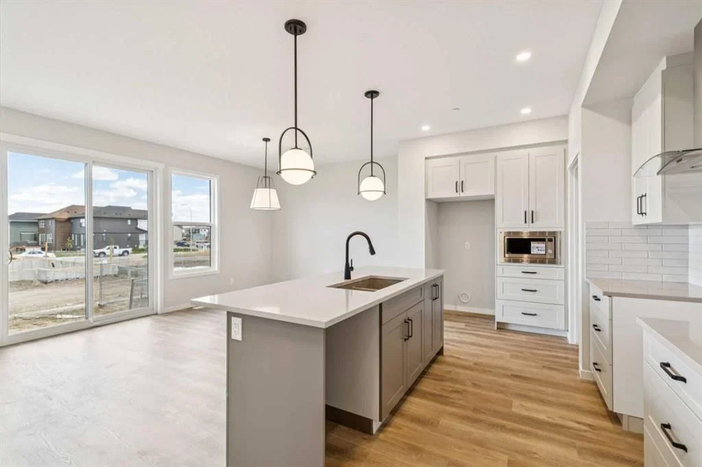 30 Hotchkiss Gardens SE, Calgary — photo 4 of 36