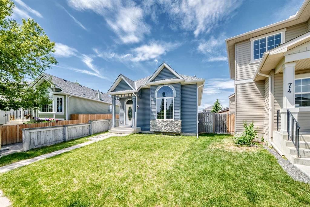 70 Coville Square NE, Calgary — photo 4 of 26