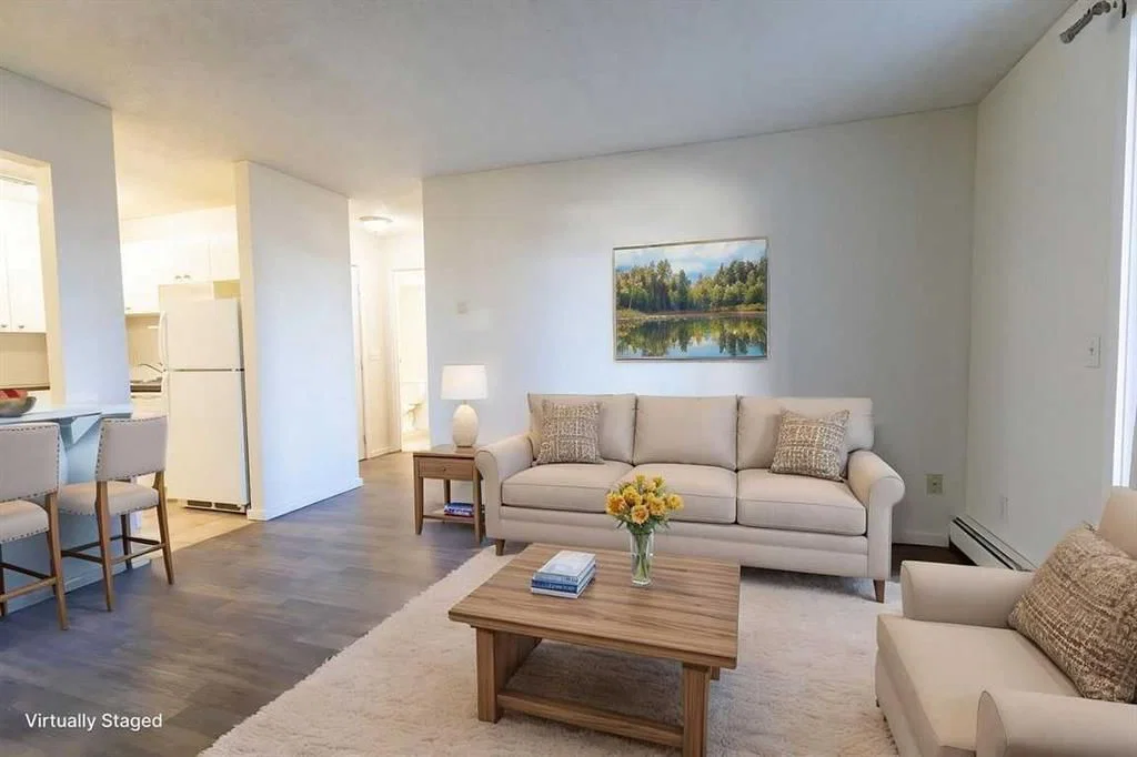 216 Doverglen Crescent SE, Calgary — photo 4 of 8