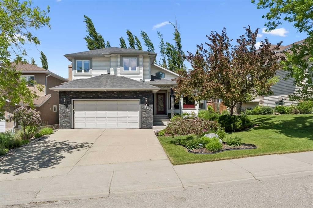 67 Hawkwood Drive NW, Calgary — photo 2 of 40