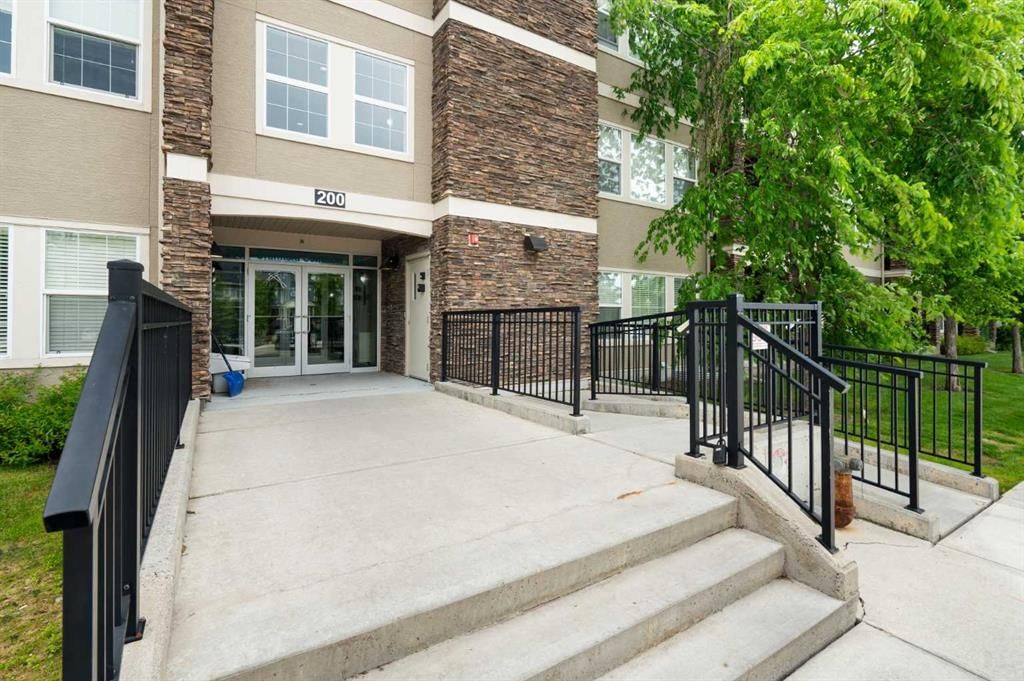 224, 200 Cranfield Common SE, Calgary — photo 2 of 33