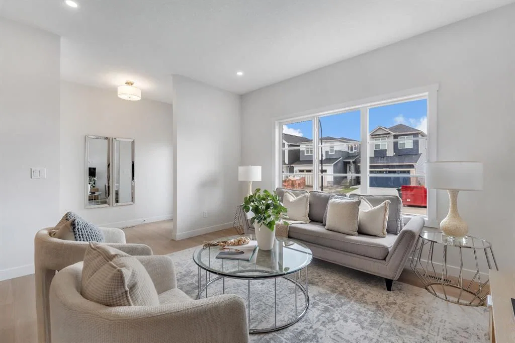 416 Lewiston Landing NE, Calgary — photo 4 of 34