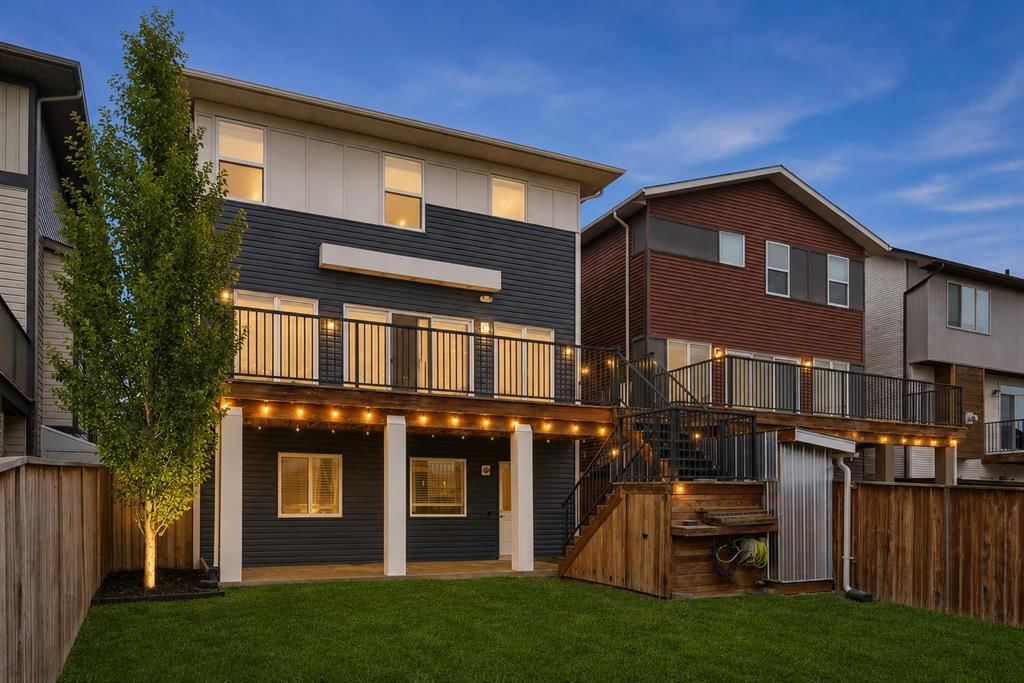 52 Walden Green SE, Calgary — photo 2 of 43