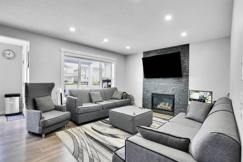 63 Saddlemont Crescent NE, Calgary — photo 5 of 49