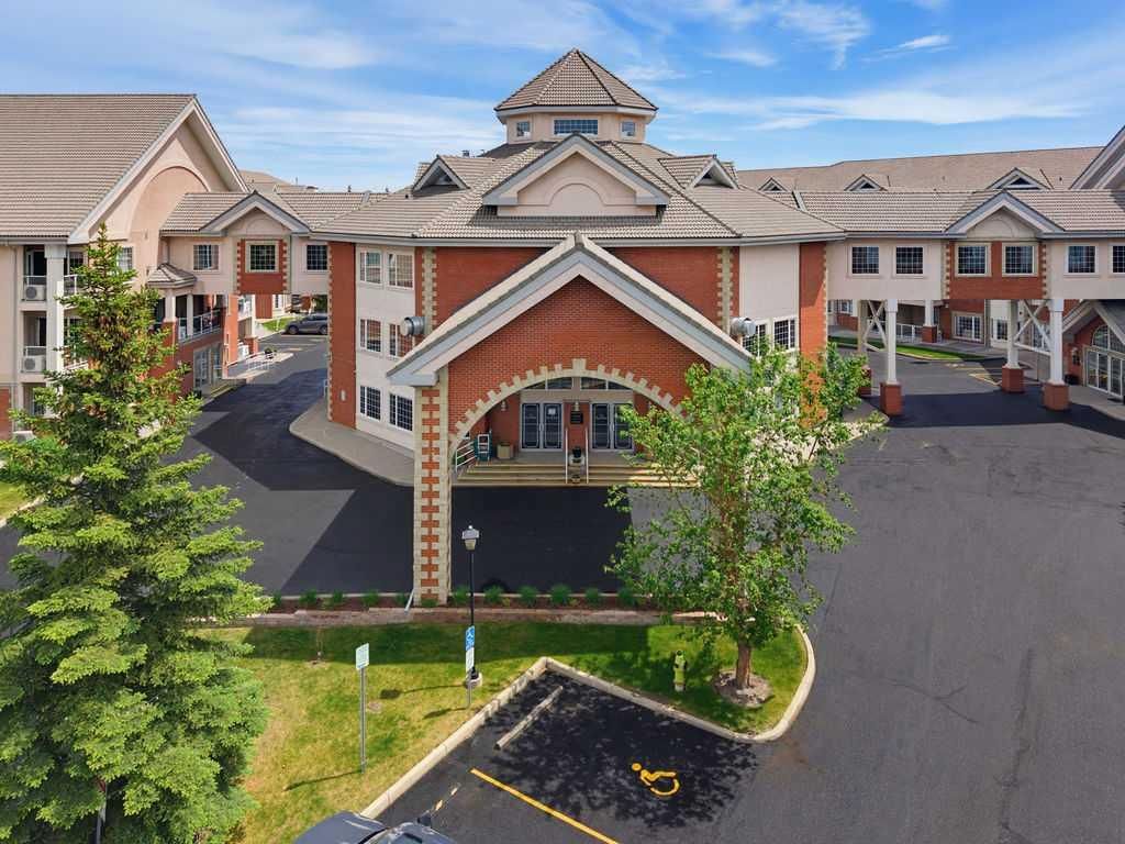233, 223 Tuscany Springs Boulevard NW, Calgary — main listing photo